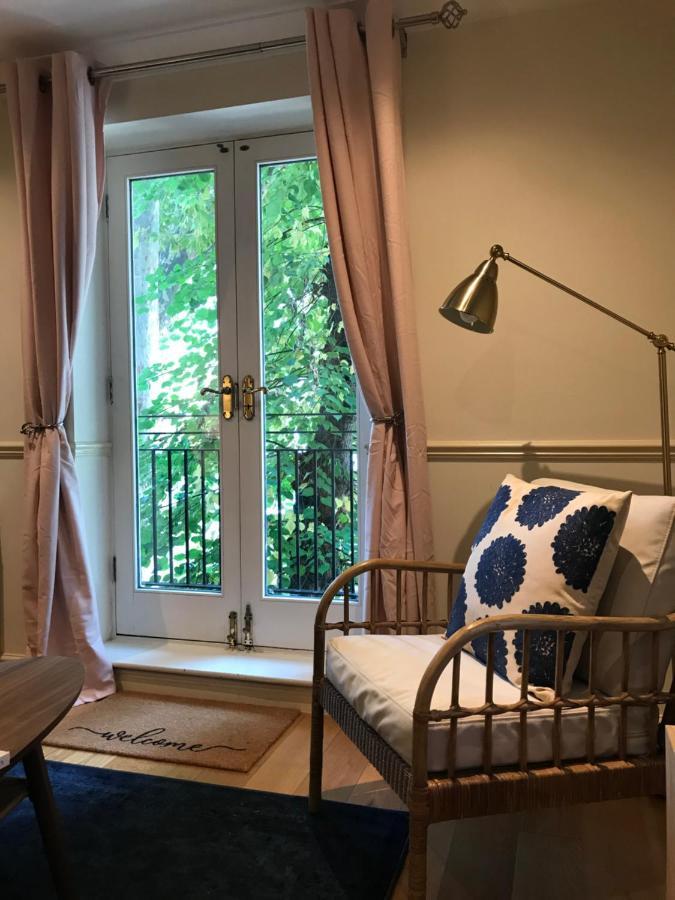 Key & Flowers - Kensington Residence 1 Лондон Екстер'єр фото